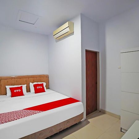 מדאן Oyo 92342 Hotel Batik Traveller מראה חיצוני תמונה