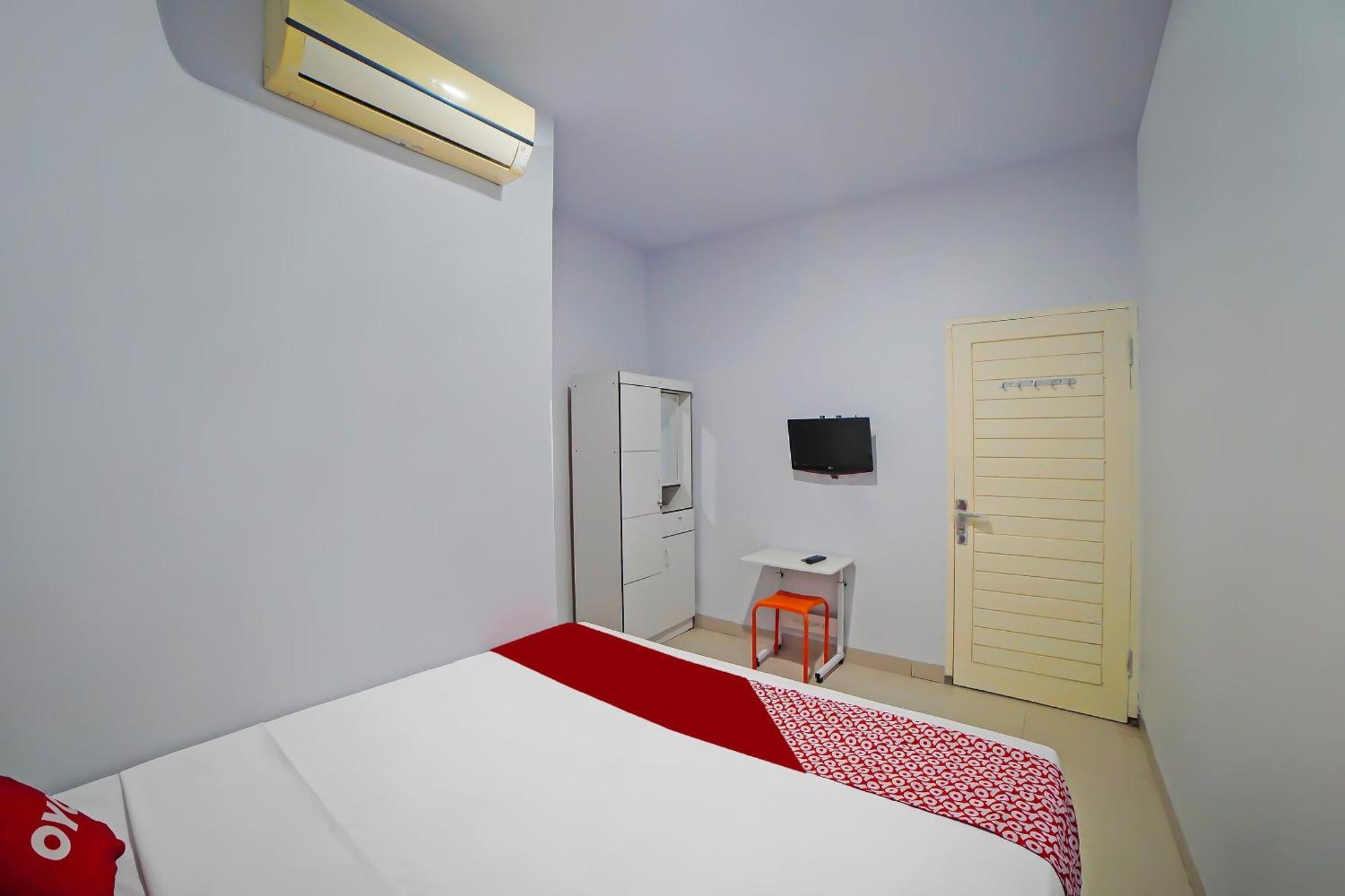 מדאן Oyo 92342 Hotel Batik Traveller מראה חיצוני תמונה