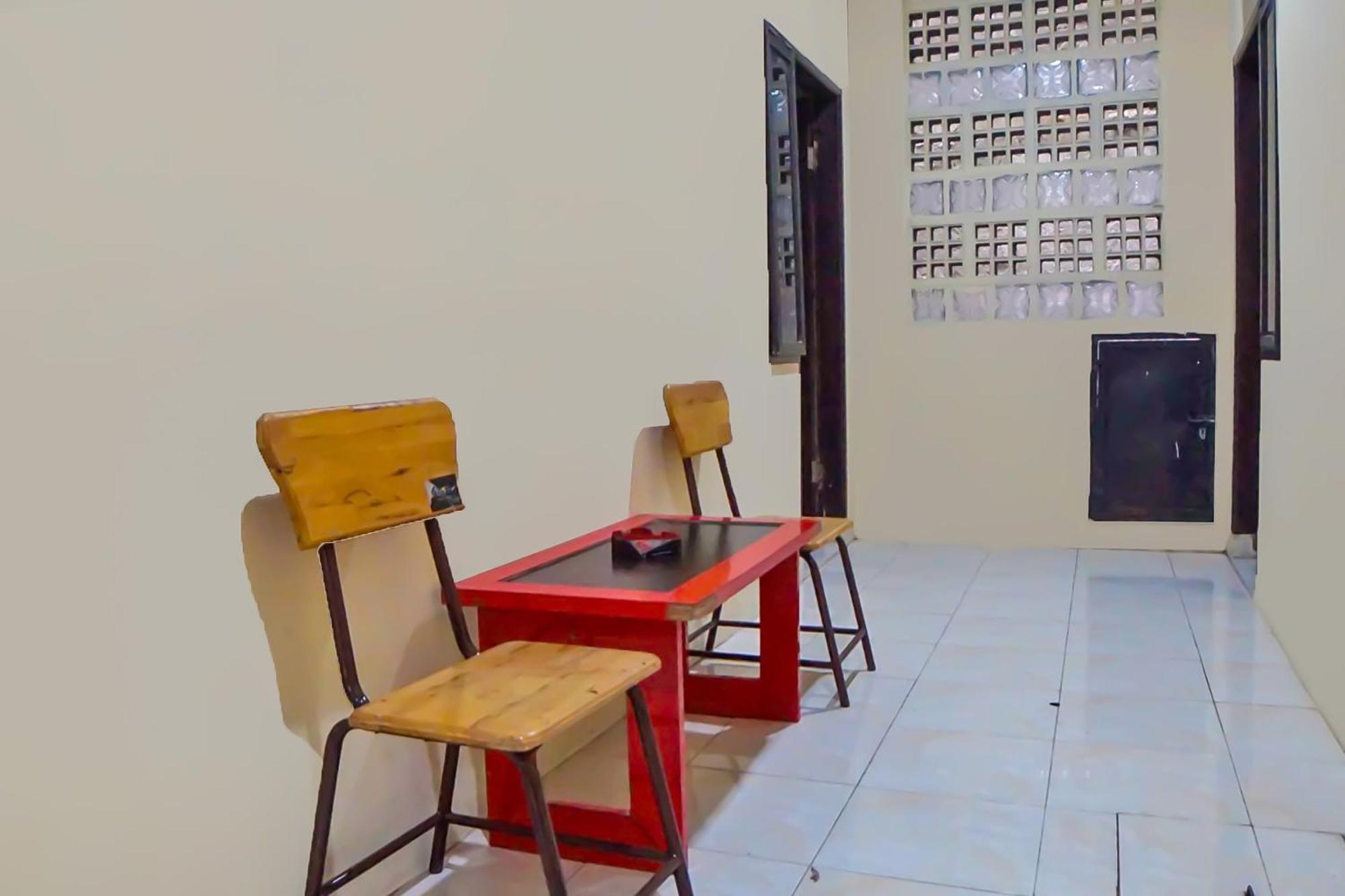מדאן Oyo 92342 Hotel Batik Traveller מראה חיצוני תמונה